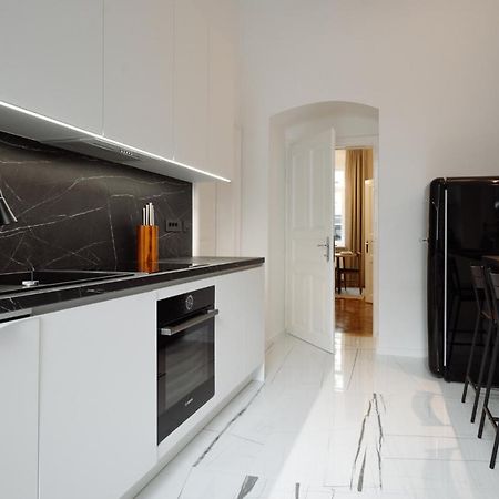 Smaragd Residence Zagreb Downtown Buitenkant foto